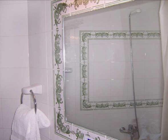 Hostal Las Coronas Sos del Rey Católico Chambre photo